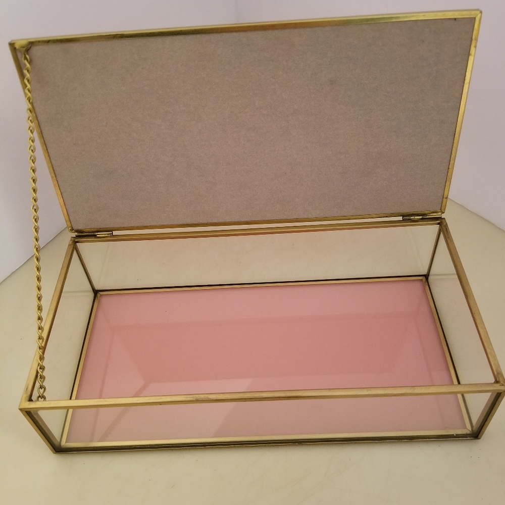 Elegant Pink and Gold Glass Jewelry Box - Picture 2 of 7